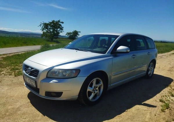 Volvo V50 cena 21000 przebieg: 305000, rok produkcji 2011 z Strzelin małe 46